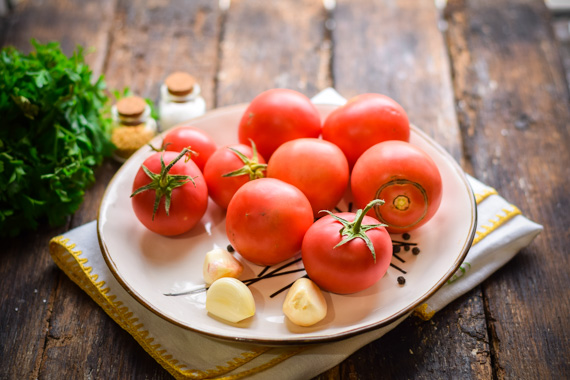 малосольные помидоры рецепт фото 1
